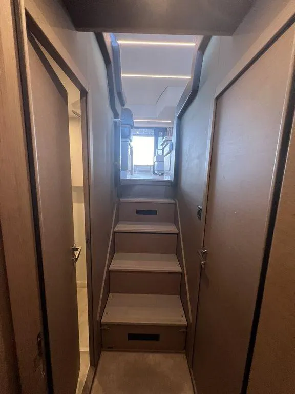 Slide: The Image of Prestige 460 2022 - 62