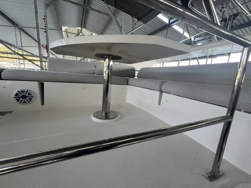 Slide: The Image of Prestige 460 2022 - 73