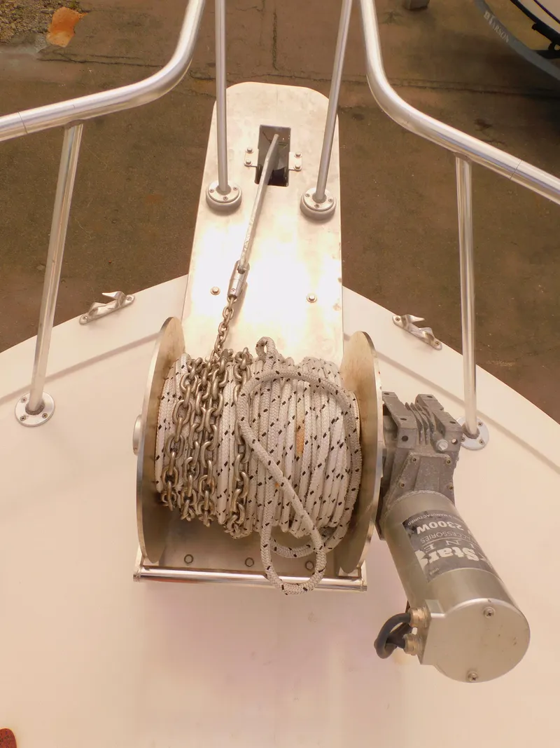 Slide: The Image of Anchor winch on 2016 Steiger Craft 31 Miami boat deck. - 16