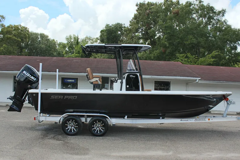 Slide: The Image of Sea Pro 250 Bay 2025 - 4