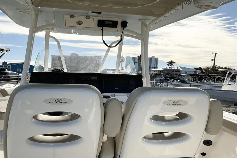 Slide: The Image of Sailfish 242 CC 2021 - 5