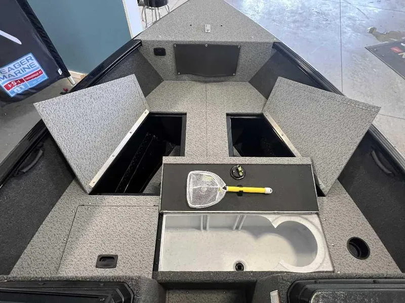 Slide: The Image of Lund 1650 Rebel XL Sport 2025 - 6