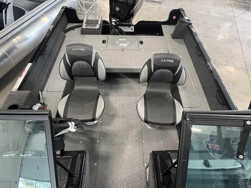 Slide: The Image of Lund 1650 Rebel XL Sport 2025 - 7