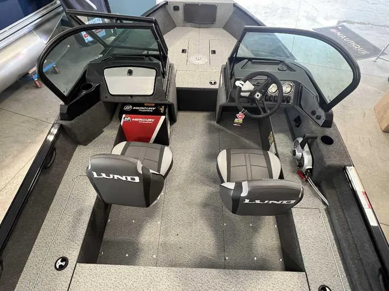 Slide: The Image of Lund 1650 Rebel XL Sport 2025 - 9