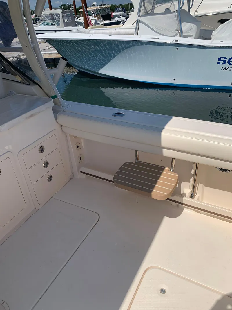 Slide: The Image of 38-Boarding step - 36