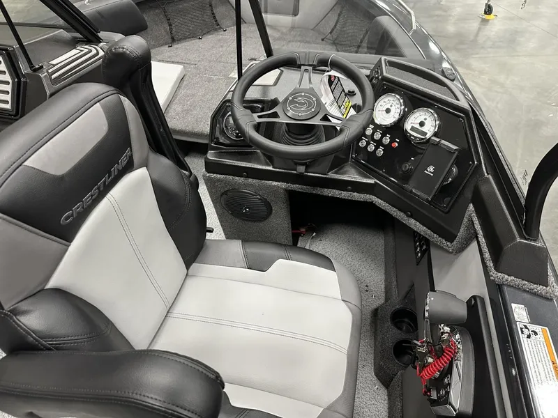 Slide: The Image of Crestliner CSF205 2025 - 10