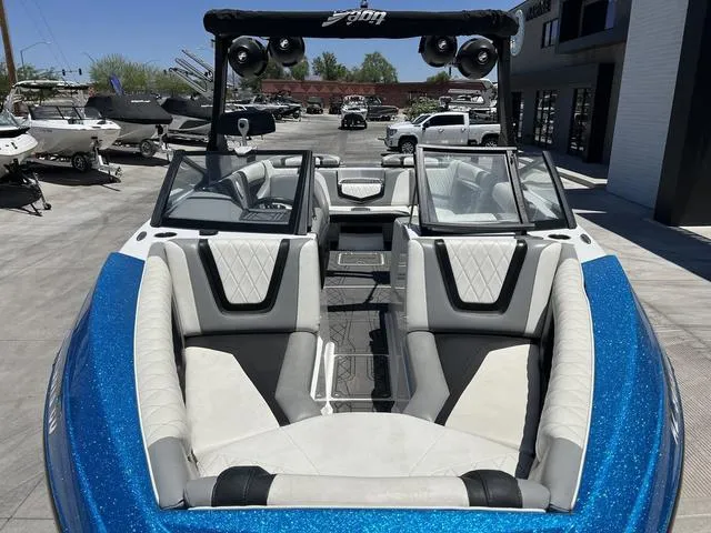 Slide: The Image of Tigé 23ZX 2022 - 14