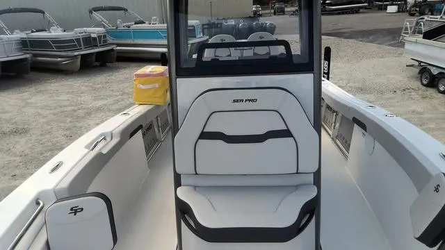 Slide: The Image of Sea Pro 242 Center Console 2025 - 14