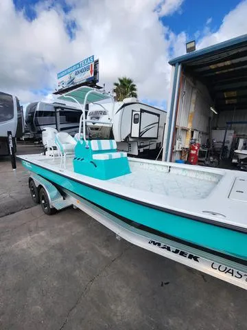 Slide: The Image of Majek 25 ILLUSION 2024 - 4