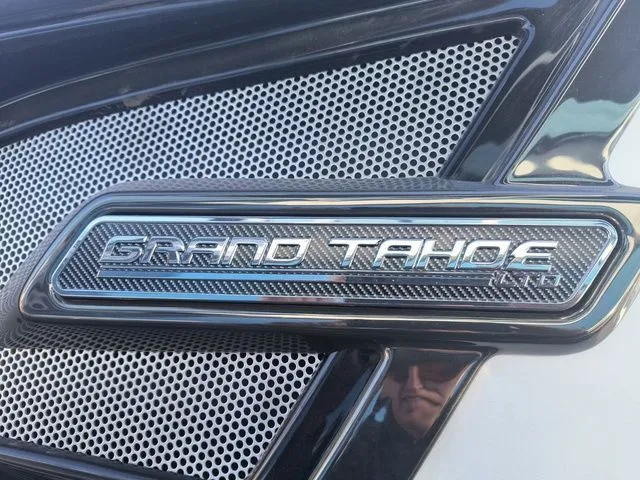 Slide: The Image of Tahoe Grand Tahoe LTD Versatile Rear Bench Windshield 25 2025 - 25