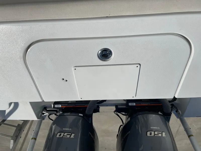 Slide: The Image of 2022 Sea Hunt Gamefish 25 with twin 150 engines, rear view. - 48