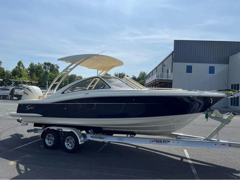 Slide: The Image of Scout 240 Dorado 2025 - 11