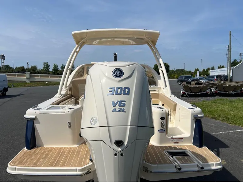 Slide: The Image of Scout 240 Dorado 2025 - 20