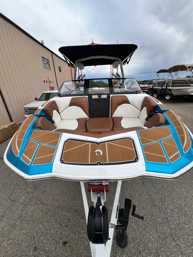 Slide: The Image of Front deck - 15