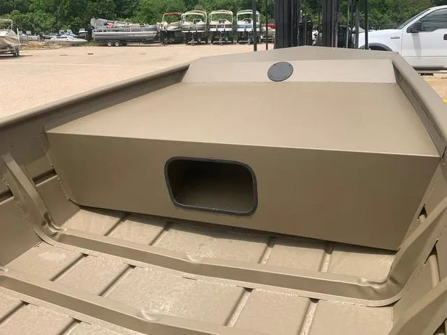 Slide: The Image of G3 1652VBW 2023 - 6