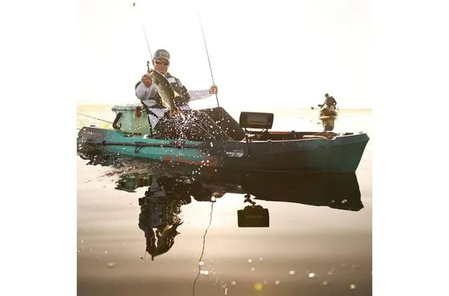 Slide: The Image of Old Town Sportsman 106 Powered by Minn Kota 2022 - 7