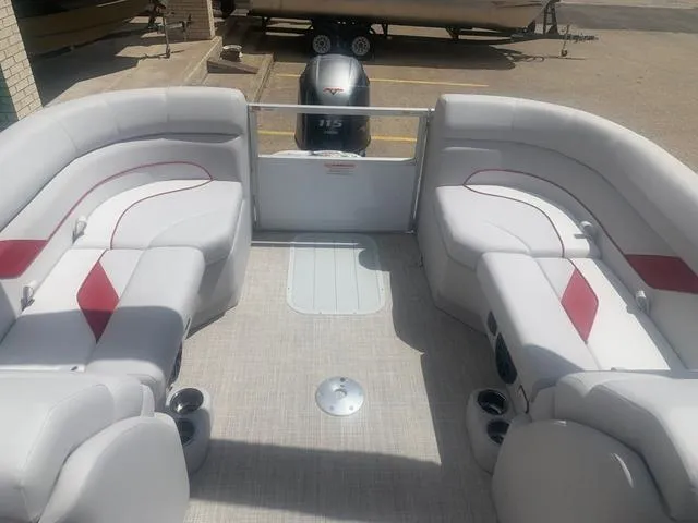 Slide: The Image of SunCatcher Select 22RC 2023 - 11