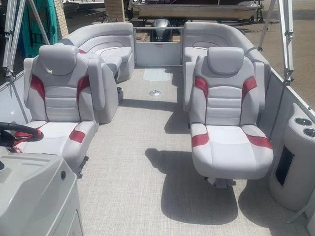 Slide: The Image of SunCatcher Select 22RC 2023 - 13