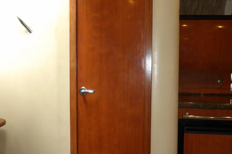 Slide: The Image of Sea Ray 360 Sundancer 2005 - 59