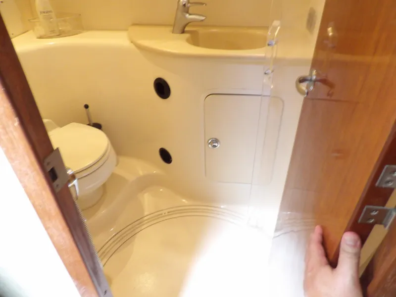 Slide: The Image of Sea Ray 360 Sundancer 2005 - 60