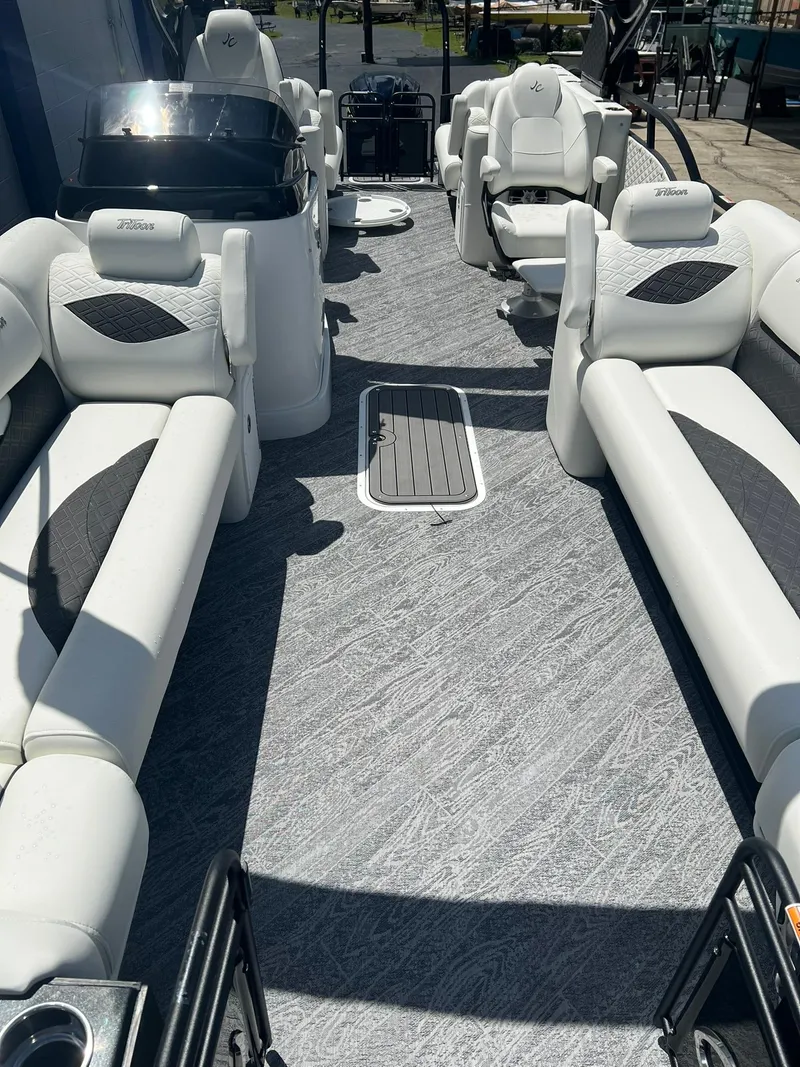 Slide: The Image of 2025 JC 26 SportToon TT DSL pontoon boat with spacious seating and modern design. - 19
