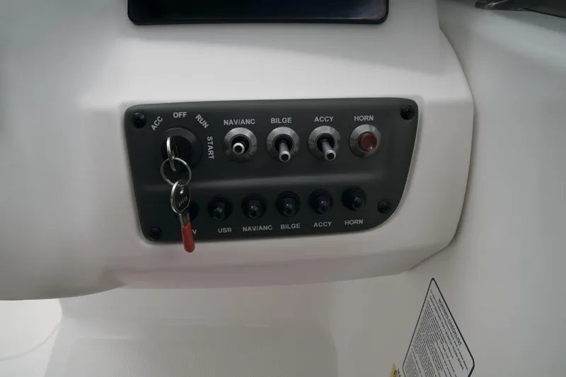 Slide: The Image of Tahoe T16 2024 - 33