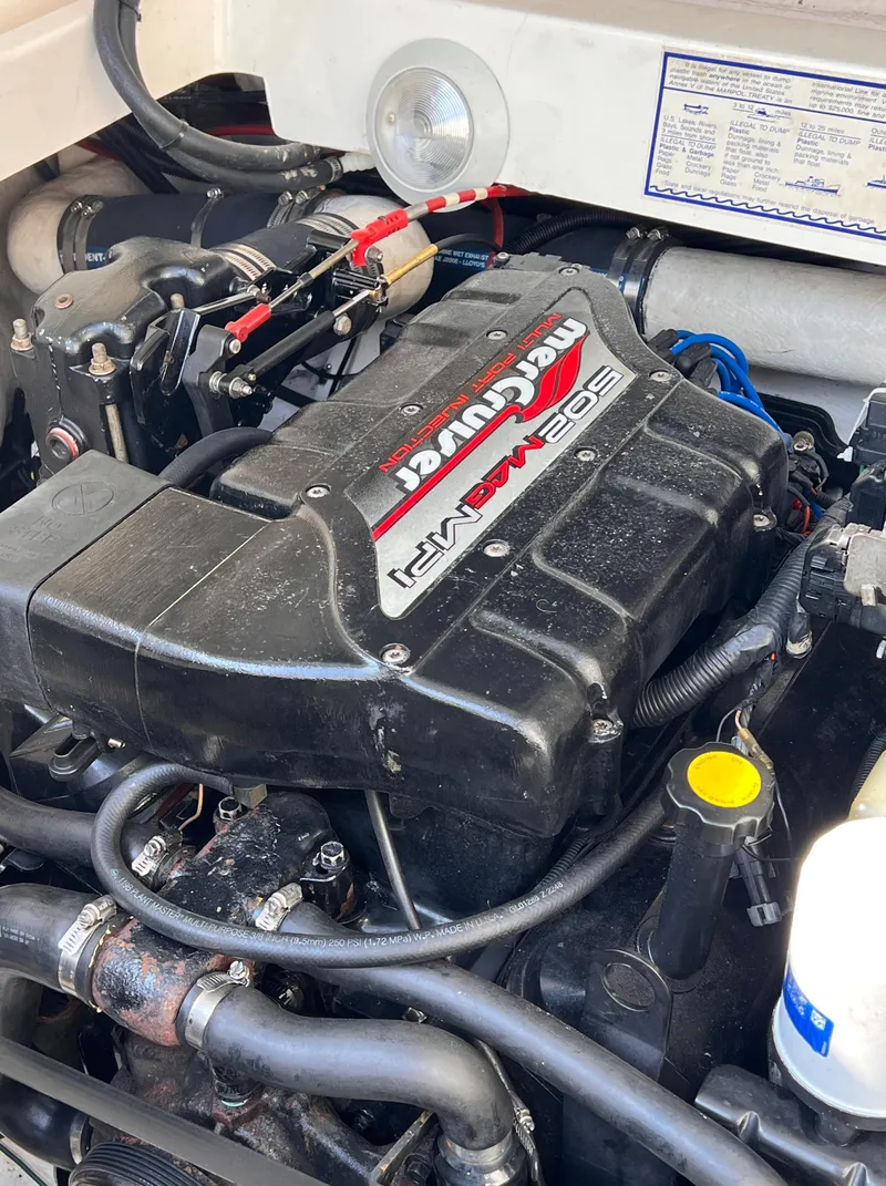 Slide: The Image of 2000 Wellcraft 45 Excalibur engine, featuring a powerful MerCruiser 502 MPI motor. - 41