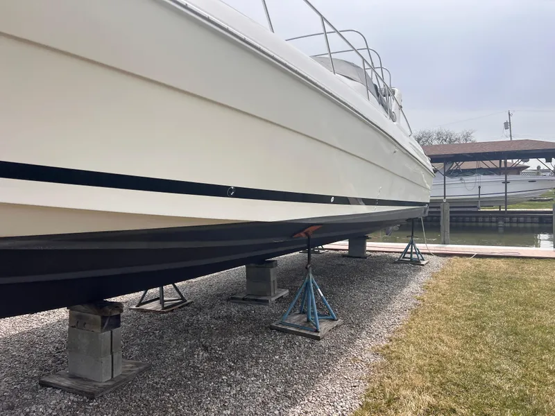 Slide: The Image of Wellcraft 45 Excalibur 2000 - 52