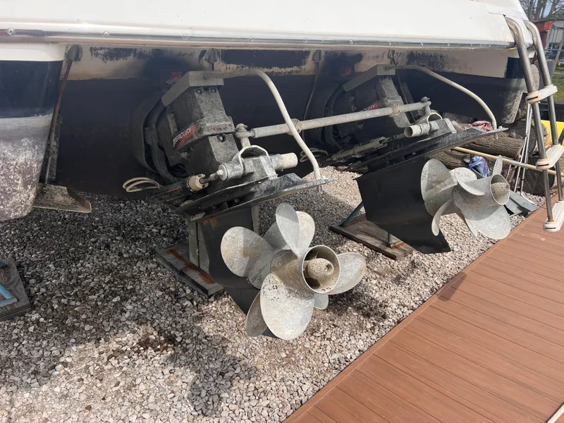 Slide: The Image of Wellcraft 45 Excalibur 2000 - 53