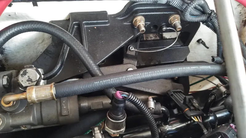 Slide: The Image of Engine components of a 2008 Sea Ray 260 Sundancer boat. - 28