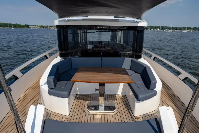 Slide: The Image of Bow Seating - 28