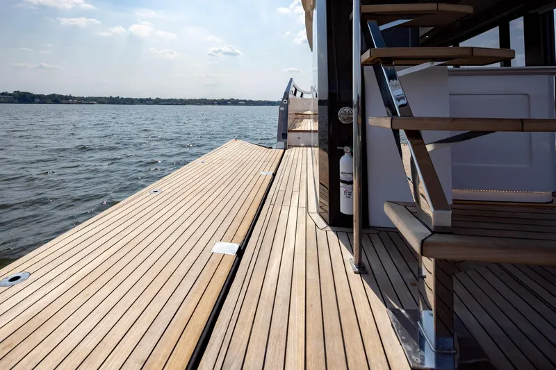 Slide: The Image of Okean 52 - 17