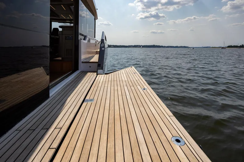 Slide: The Image of Okean 52 - 18