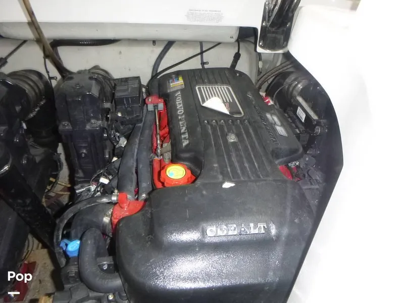 Slide: The Image of 2011 Cobalt 303 Day Cruiser for sale in Gilford, NH - 24