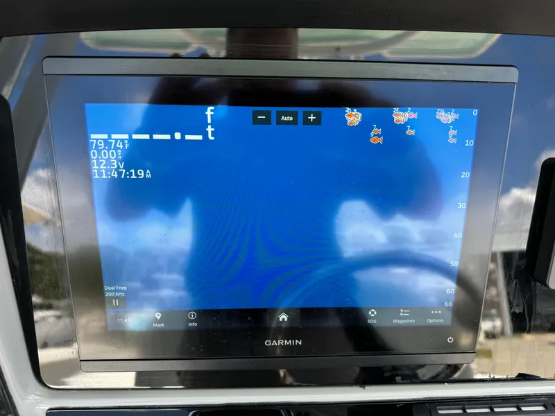 Slide: The Image of Robalo R242 Explorer 2022 - 42