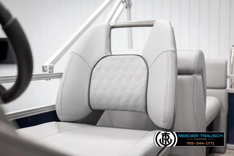 Slide: The Image of 2025 Avalon VLS QL boat seat with elegant stitching and modern design. - 33