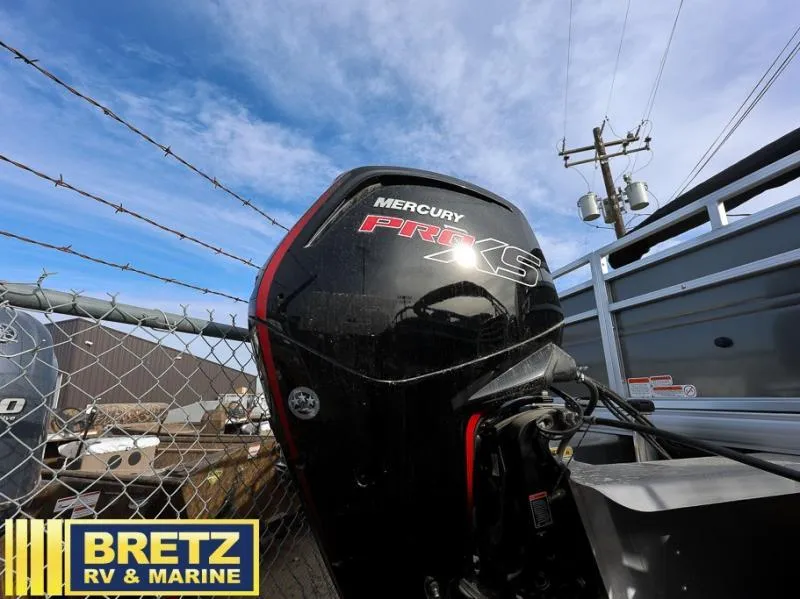 Slide: The Image of Fishin' Barge 20 DLX 2025 - 6