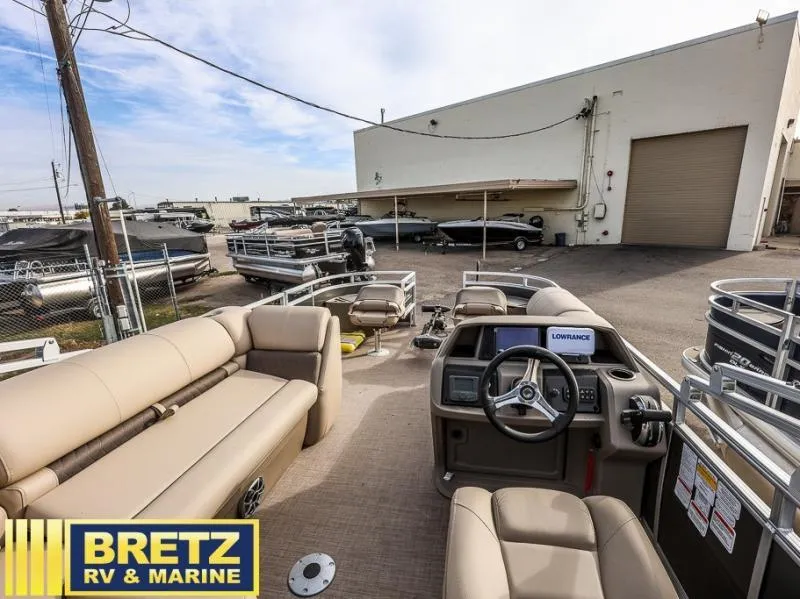 Slide: The Image of Fishin' Barge 20 DLX 2025 - 8