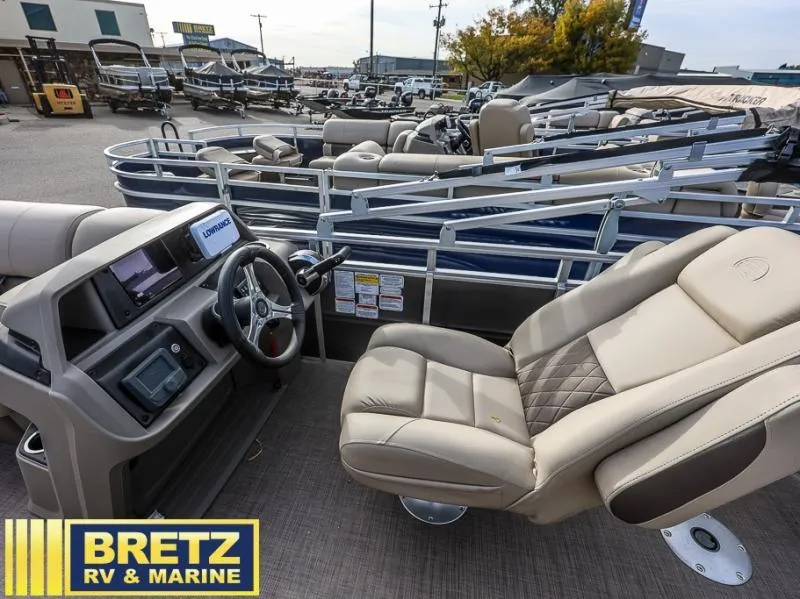 Slide: The Image of Fishin' Barge 20 DLX 2025 - 9