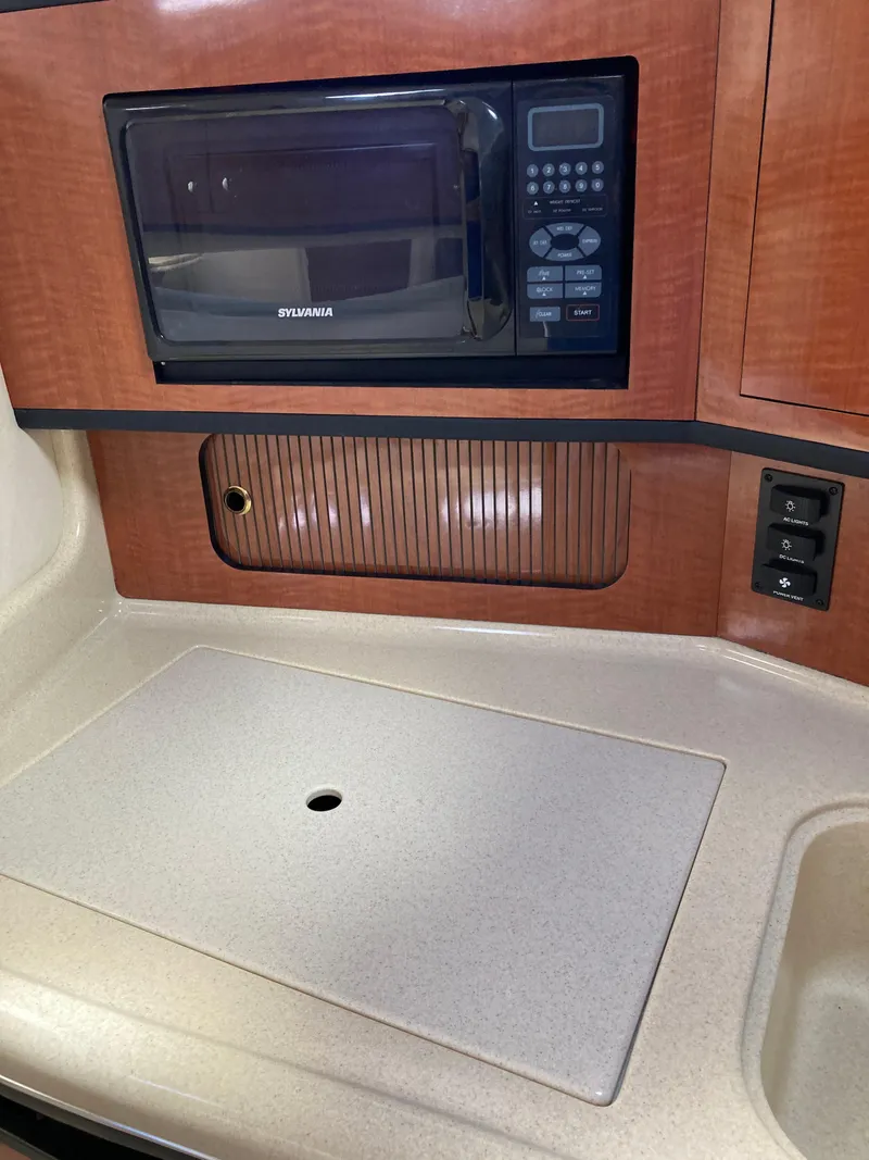 Slide: The Image of Sea Ray Sundancer 2004 - 26