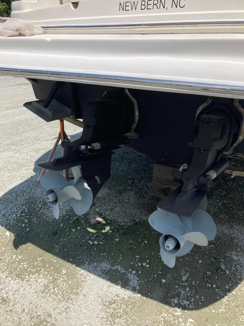 Slide: The Image of Sea Ray Sundancer 2004 - 3