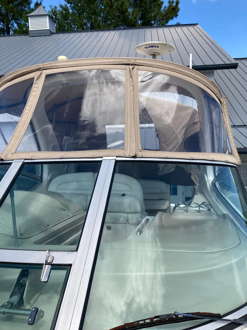 Slide: The Image of Sea Ray Sundancer 2004 - 6