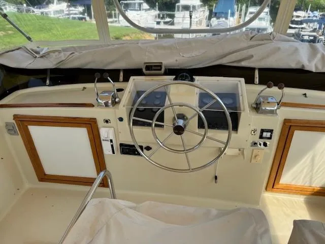 Slide: The Image of Trojan 44 Motoryacht 1982 - 10