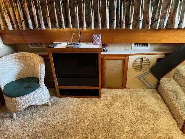 Slide: The Image of Trojan 44 Motoryacht 1982 - 14