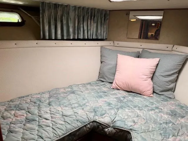 Slide: The Image of Trojan 44 Motoryacht 1982 - 19