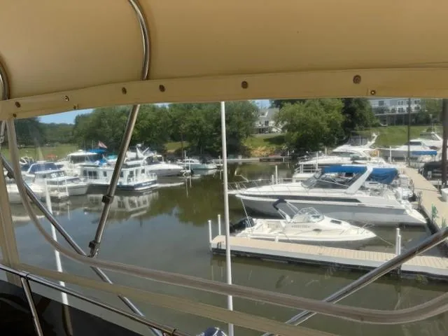 Slide: The Image of Trojan 44 Motoryacht 1982 - 22