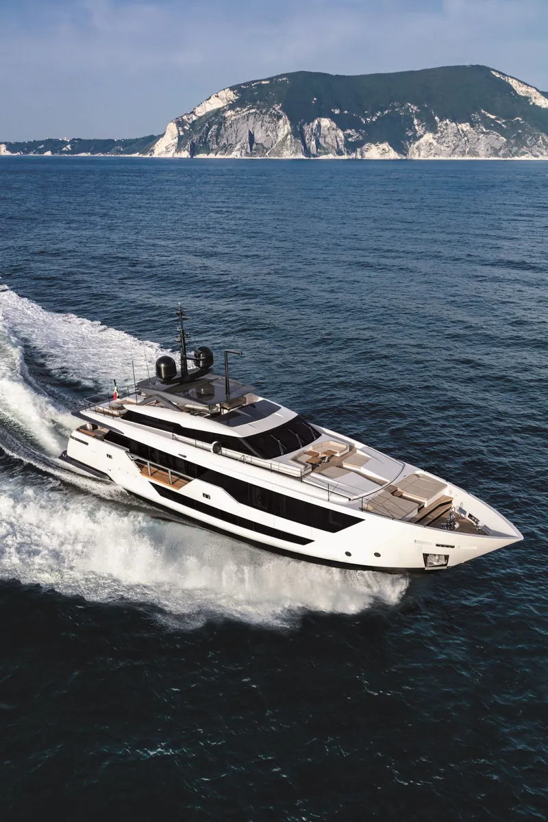 Slide: The Image of Custom SAETTA 106' 2025 - 2
