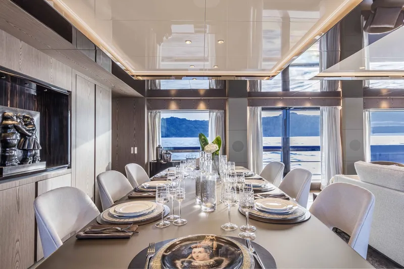 Slide: The Image of Custom SAETTA 106' 2025 - 29