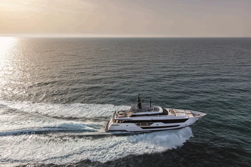 Slide: The Image of Custom SAETTA 106' 2025 - 7