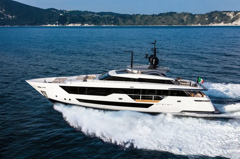 Slide: The Image of Custom SAETTA 106' 2025 - 9